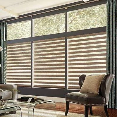 Dark window blinds in a neutral interior